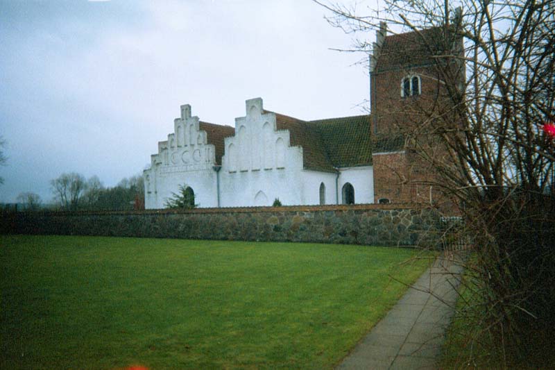 Vester Broby Kirke